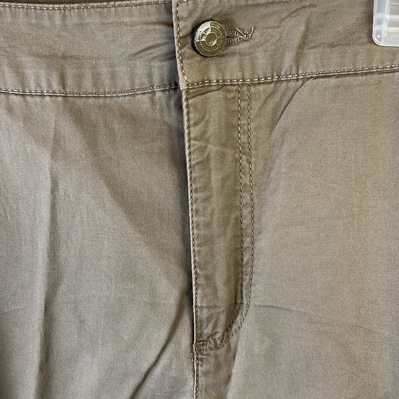 Intro Brown Light Weight Pants Size 22W Stretch Zip front Excellent Condition - Picture 4 of 8